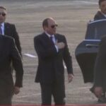 الرئيس السيسي يصل ستاد القاهرة لحضور احتفالية "كتف في كتف"