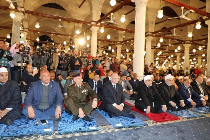محافظ القاهرة يشهد احتفال الأوقاف بذكرى انتصارات العاشر من رمضان