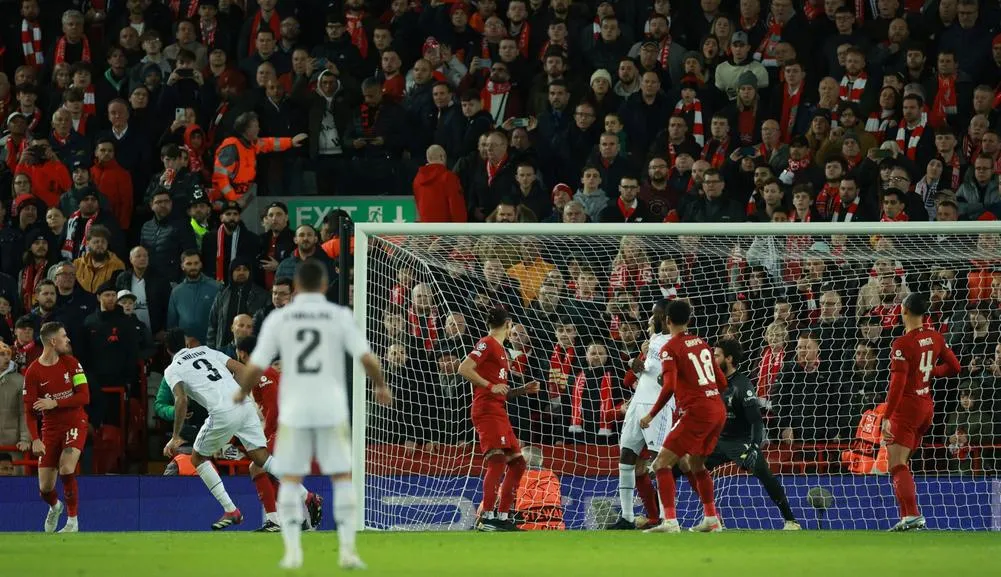 ليفربول يرفع راية التحدي أمام ريال مدريد في دوري أبطال أوروبا
