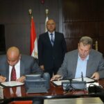وزير النقل يشهد توقيع مذكرة لإنشاء مصنعا لإنتاج قطع غيار «السكة الحديد» ببني سويف