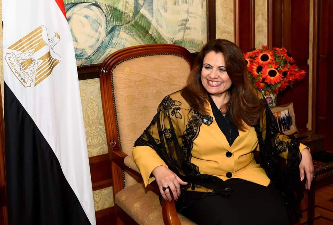 وزيرة الهجرة تطلق حملة «خبراء مصر بالخارج يجيبون» للتعريف بمزايا السوق المصرى