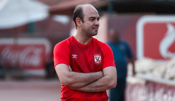 أبو عبلة يطمئن على حالة لاعبي الأهلي في المنتخب الوطني
