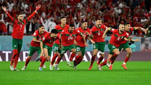 «الركراكي» يعلن قائمة لاعبي منتخب المغرب لمباراتي البرازيل وبيرو الوديتين