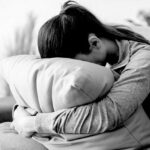 «الصحة»: النساء أكثر عرضة للإصابة بالاكتئاب والقلق من الرجال