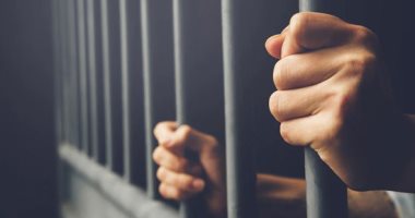 كيف تتحول عقوبة السرقة من حبس إلى السجن المشدد؟