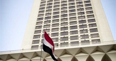 وزارة الخارجية تتابع أوضاع المواطنين المصريين المقيمين فى السودان