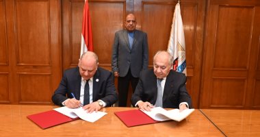 وزير قطاع الأعمال يشهد توقيع مذكرة تفاهم لتطوير شركة النصر للمواسير