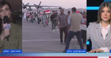 عائد من السودان لـ"إكسترا نيوز": بمجرد صعودنا الطائرة شعرنا بعظمة مصر.. فيديو
