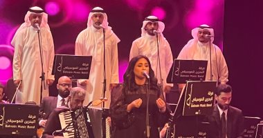 فرقة البحرين للموسيقى تفتح أمسيتها الفنية بأغنية "يا حبيبتي يا مصر"