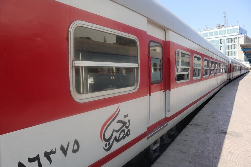 السكة الحديد تكشف مواعيد القطارات المكيفة والروسي على خط (القاهرة - الإسكندرية) اليوم