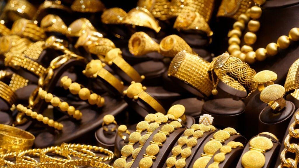 سعر الذهب في البحرين يوم الاثنين 17 أبريل 2023.. عيار 21 بـ 21.18 دينار