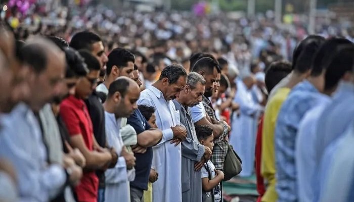 موعد إجازة عيد الفطر 2023 ومواقيت صلاة العيد في مصر (تفاصيل)