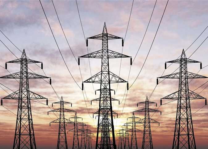 الكهرباء: استثمار 2.1 مليار جنيه لتطوير شبكات شمال سيناء منذ 2014