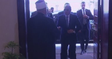 الرئيس السيسي يصل إلى مقر احتفالية وزارة الأوقاف بليلة القدر