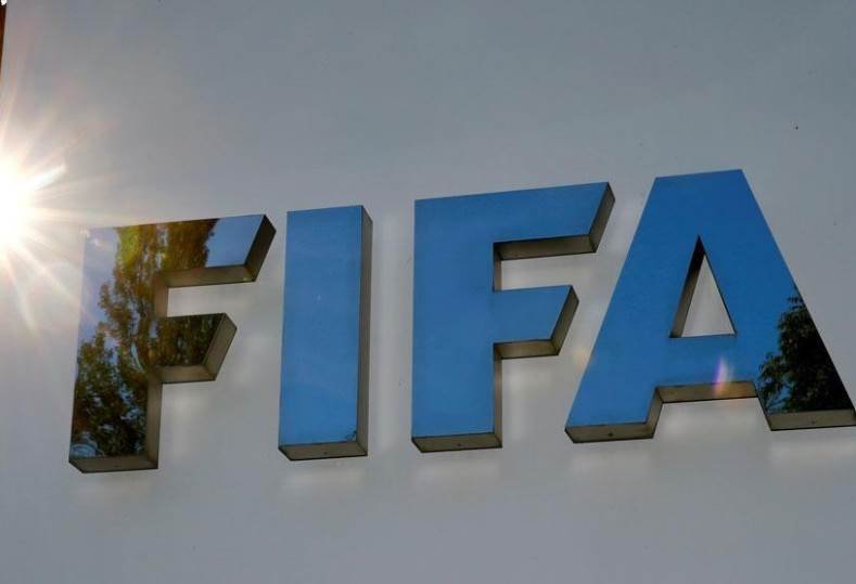 «فيفا» يسحب تنظيم كأس العالم لكرة القدم تحت 17 عام من بيرو