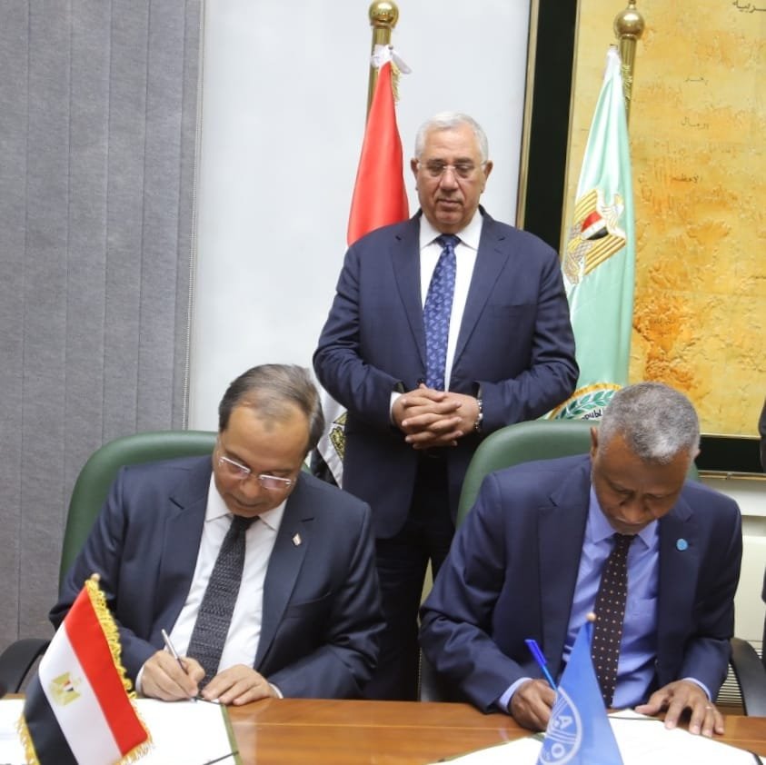 وزير الزراعة يشهد توقيع وثيقة مشروع لتعزيز سبل العيش في جنوب سيناء