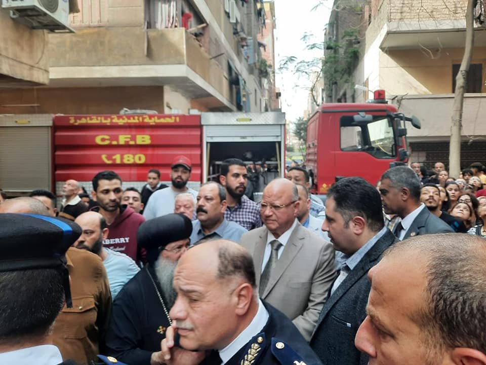 محافظ القاهرة يتفقد أعمال إطفاء الحريق المحدود بكنيسة الأنبا إبرام (صور)
