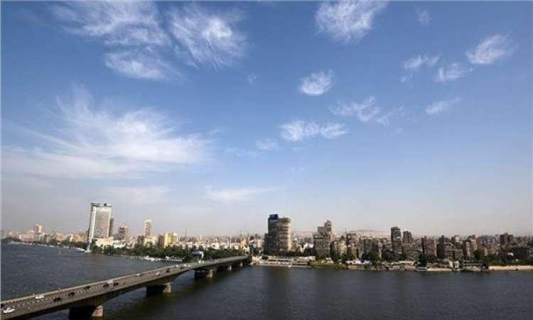 حار نهارا بارد ليلا.. الأرصاد تكشف حالة الطقس غدا في مصر