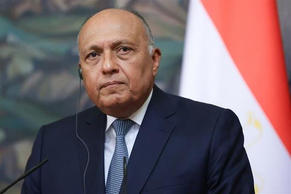 وزير الخارجية المصري يدعو طرفي النزاع في السودان للتهدئة حقنا لدماء شعبهم