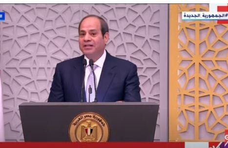 الرئيس السيسي ينئ المصريين بعيد الفطر المبارك