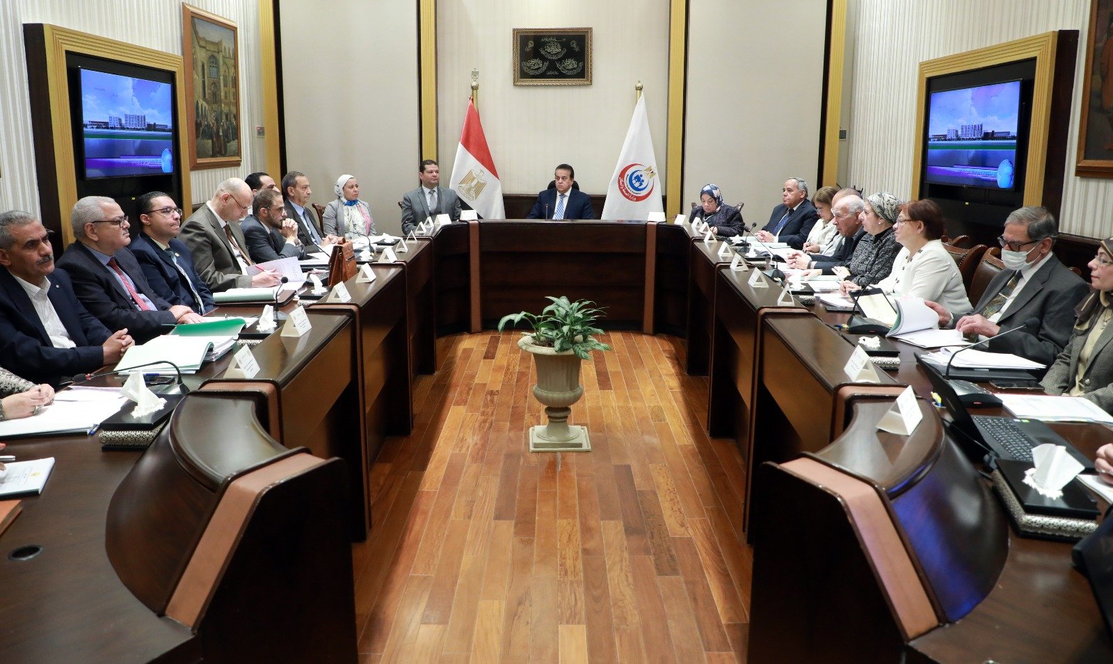 وزير الصحة يترأس اجتماع الجمعية العامة للشركة العربية للصناعات الدوائية «أكديما»