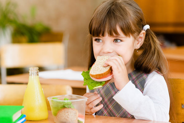 أهمية وجبة الفطور للأطفال