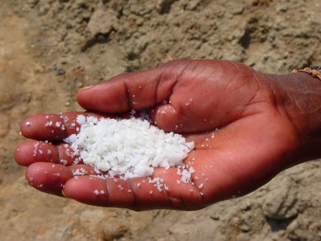 استخدامات الملح الصيني واضراره على الصحة