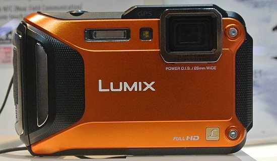 كاميرا لوميكس DMC-FT5 الرقمية