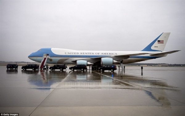 أفخم طائرة رئاسية في العالم ” البيت الأبيض الطائر”