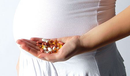 الفيتامينات المساعدة في حدوث الحمل