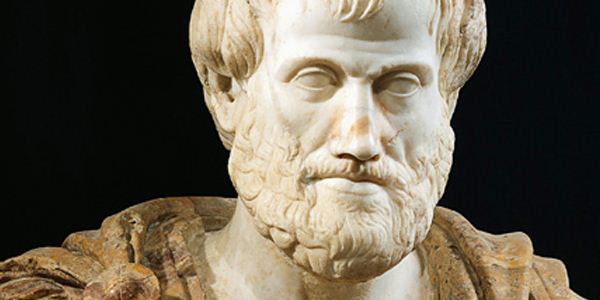 الفيلسوف اليوناني ” أرسطو “
