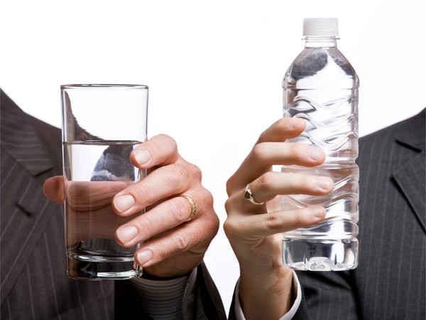 حقائق وخرافات لا تعرفها عن شرب الماء