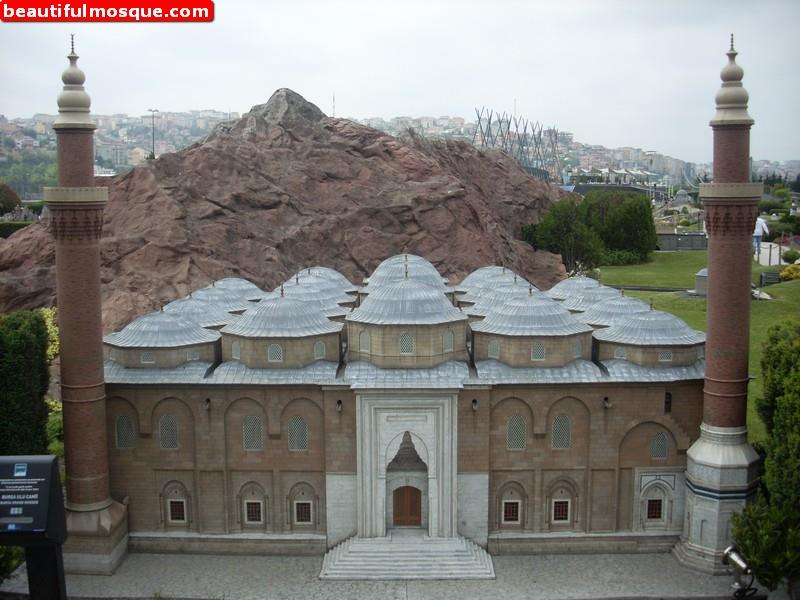 طراز العمارة العثمانية في جامع بورصة الكبير