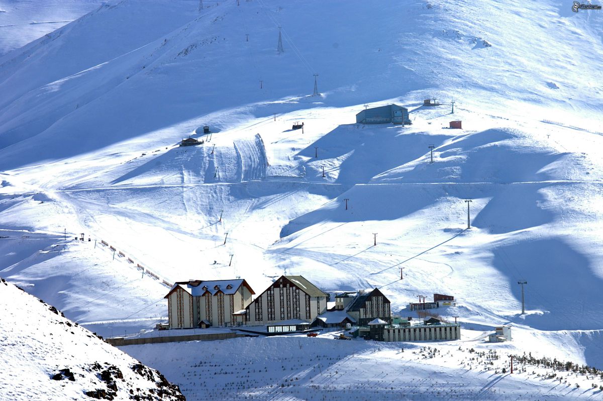 منطقة الاندوكن لمحبي التزلج على الجليد بتركيا