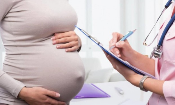 اسباب بروز السرة عند الحامل
