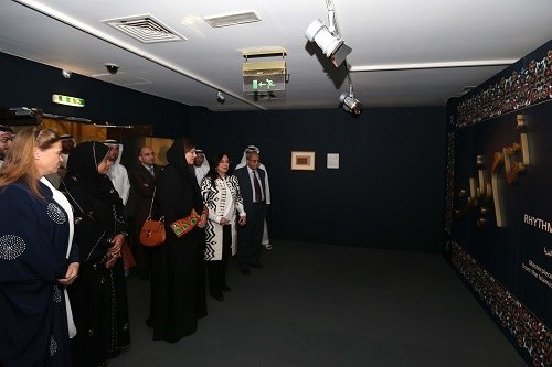 افتتاح معرض فني لـ الخط الفارسي النادر بالشارقة
