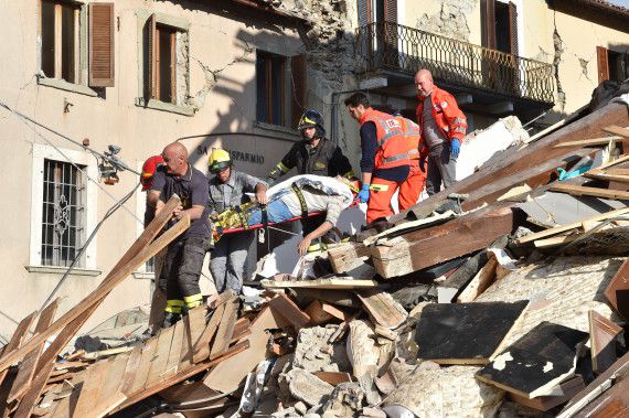 بالصور آثار الزلزال الذي ضرب وسط إيطاليا