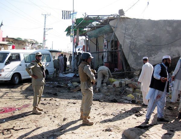 تفجير انتحاري في مسجد بباكستان أثناء صلاة الجمعة