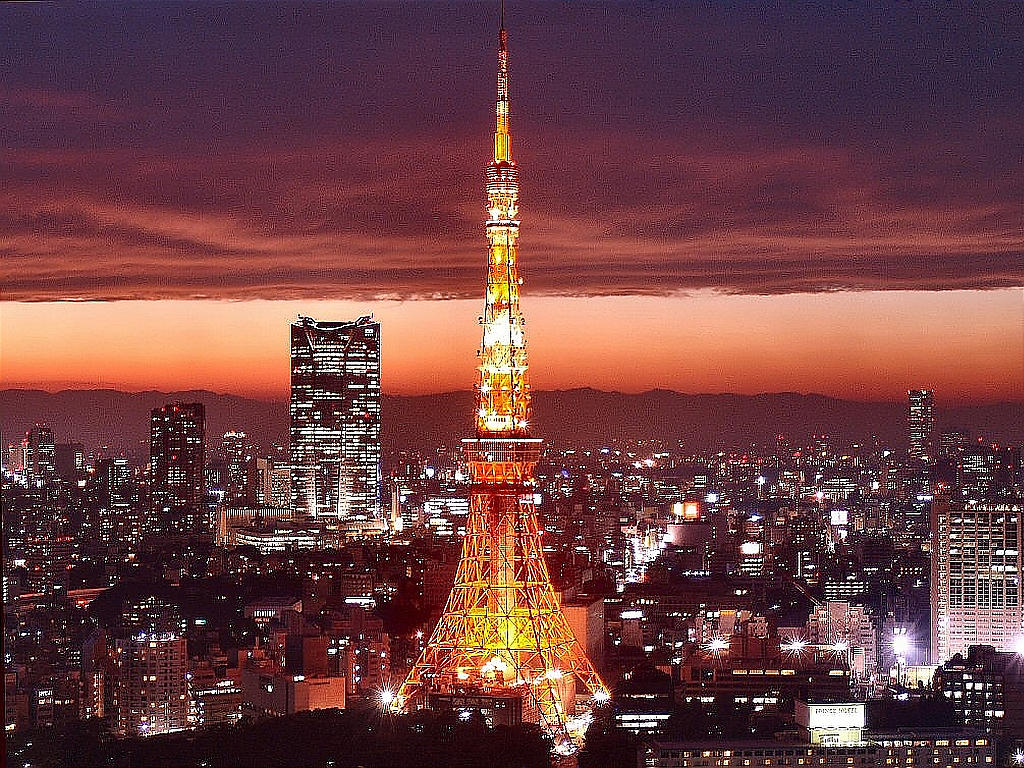 ثانى أطول ناطحة سحاب فى العالم”برج طوكيو” فى اليابان