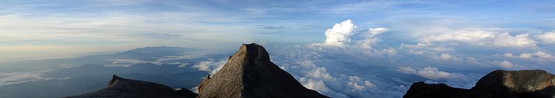 جبل كينابالو في ماليزيا