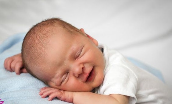 خطوات ذهبية للتغلب على مشكلة النوم عند طفلك