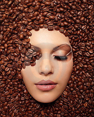 خلطات القهوة للحصول على بشرة مثالية
