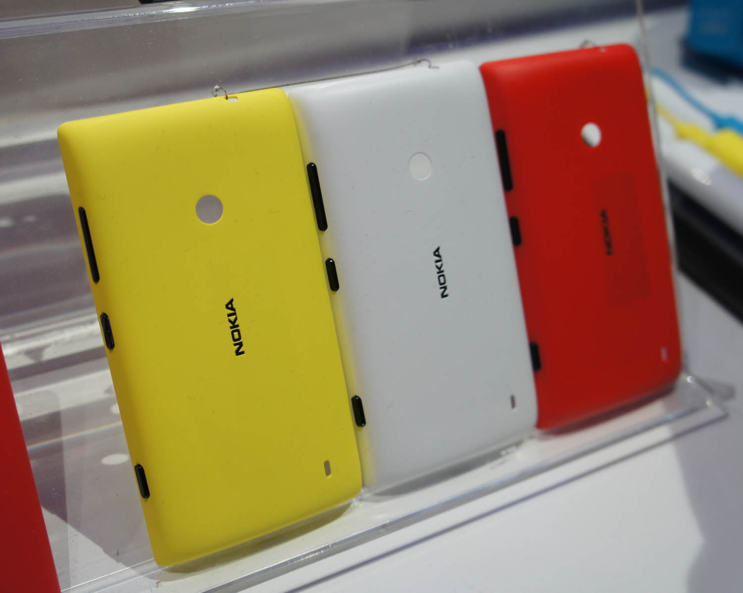 صور و مواصفات جوال لوميا Nokia Lumia 520