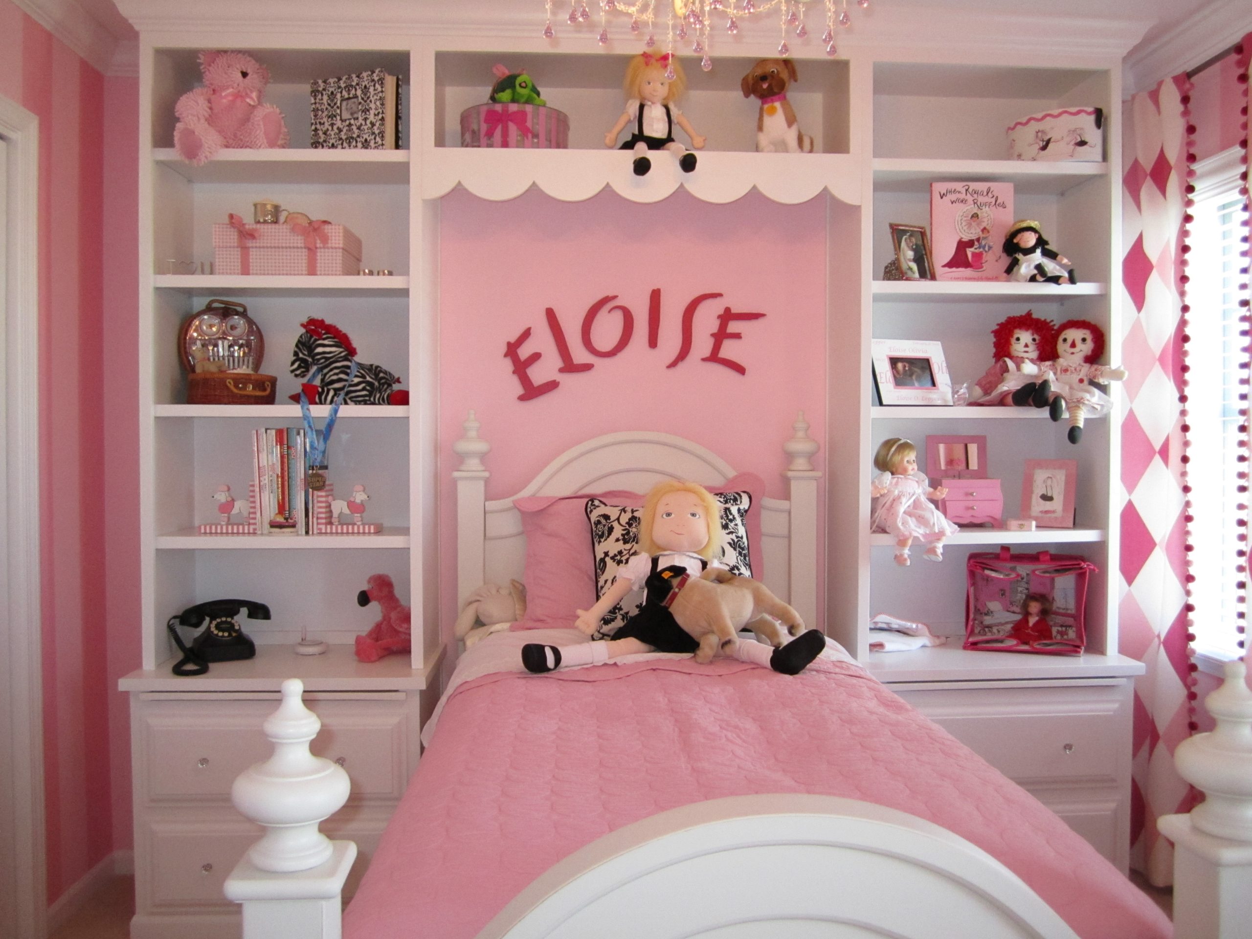 غرف نوم بنات وردية