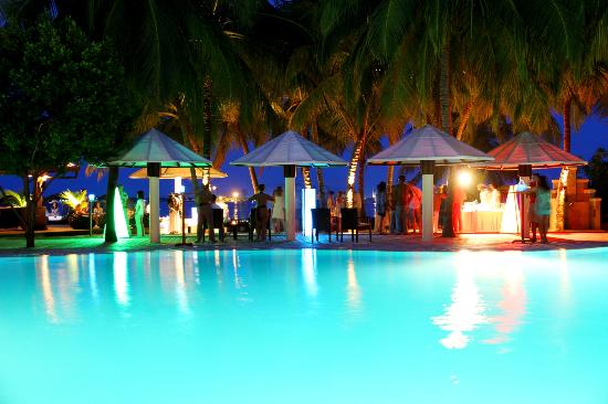 فندق كرومبا في المالديف