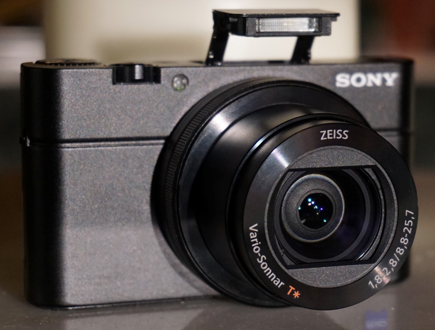 كاميرا سوني الجيل الثالث Camera Sony RX100 III