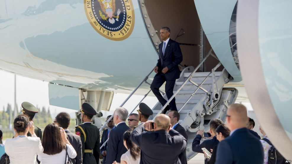 ماذا حدث عند وصول طائرة الرئيس أوباما إلى الصين ؟