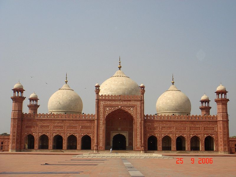 مسجد بادشاهي في باكستان