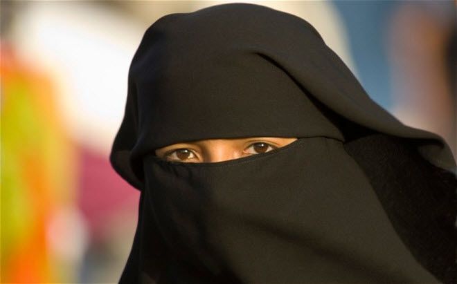 موافقة نواب سويسرا على حظر ارتداء النقاب