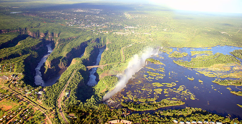 نهر زمبيزي رابع أكبر نهر في أفريقيا